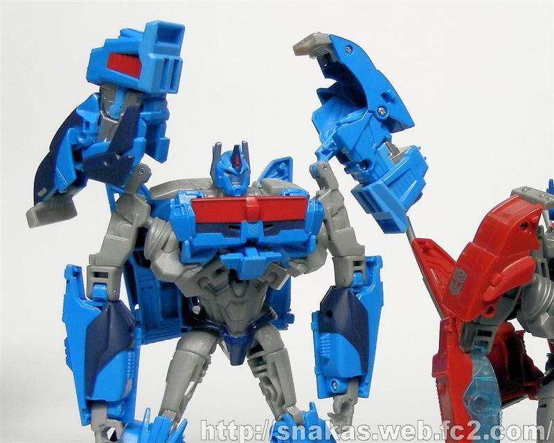 Beast Hunters Ultra Magnus New Images and Review Transformers